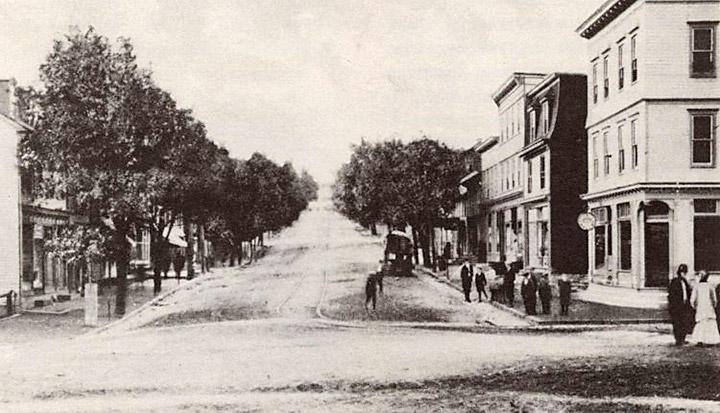 Centralia, PA in 1915. Looking south on Locust St. Credit: Offroaders.com